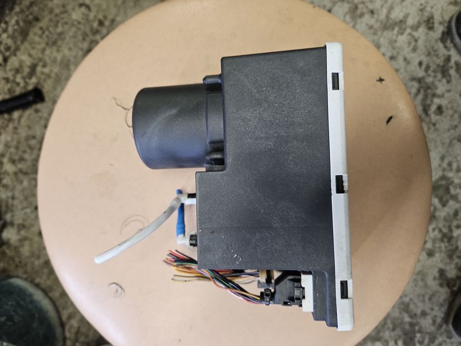 Вакум помпа централно заключване Ауди