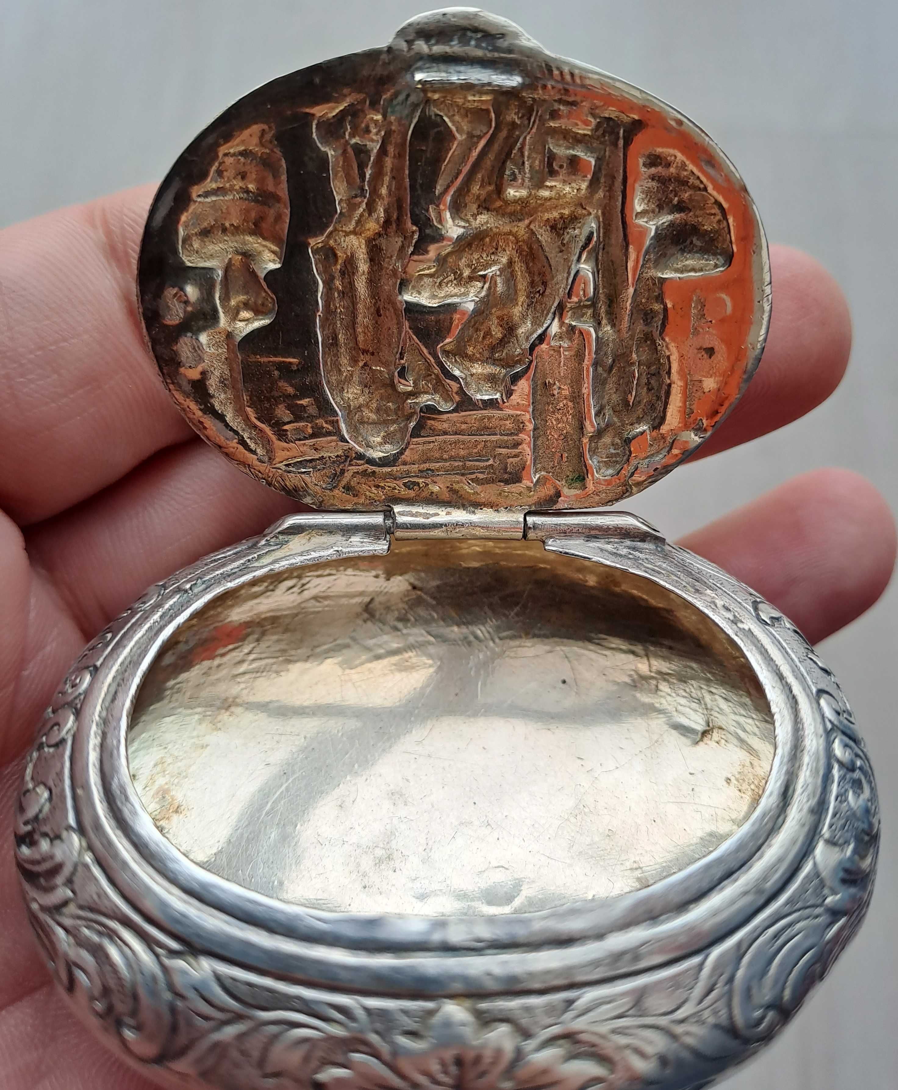 Antica cutie ovala pentru pastile/tutun din argint Hanau