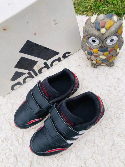 Adidasi baiat-marimea 29-30,inter19cm,ca piele Salomon,Geox,Ecco,Nike