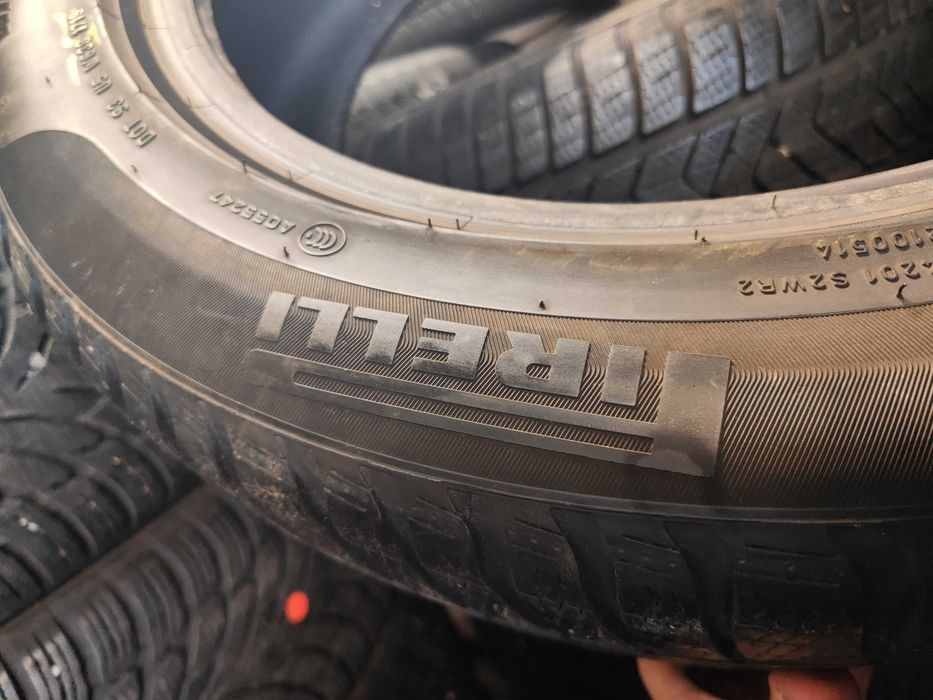 4бр. зимни гуми 225/55/18 Pirelli