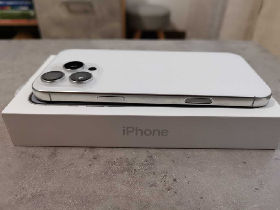 iPhone 16 pro max 256GB .Като нов!