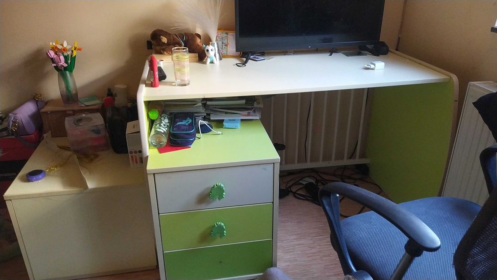 Vand mobila copiii stare buna care se transforma  nou nascuti 12 ani