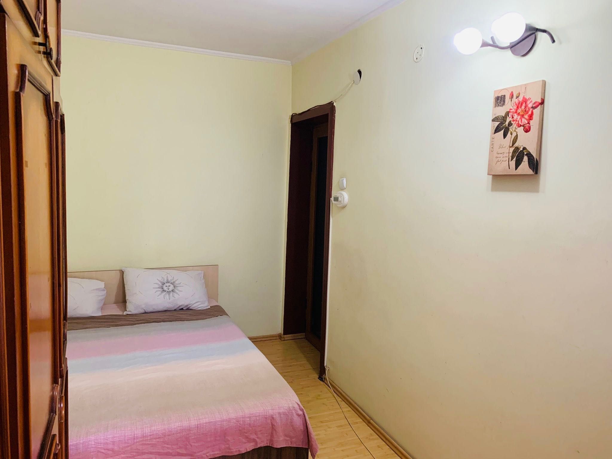 Apartament ultra central, Vacanța , bloc solid din cărămidă
