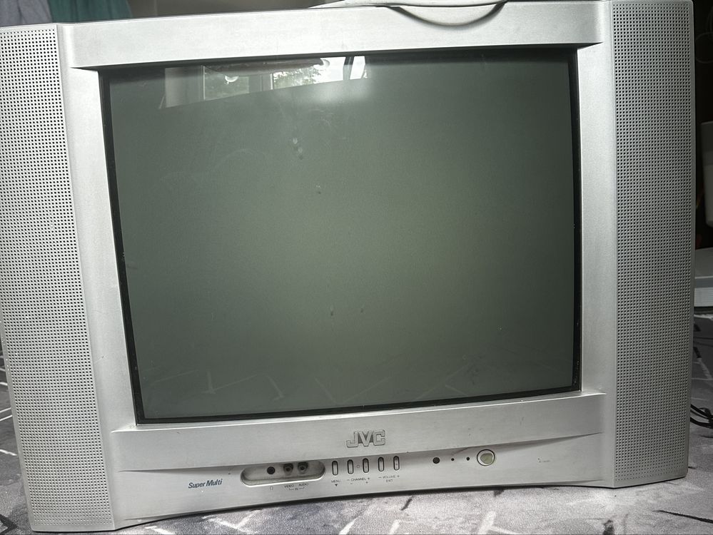 Телевизор JVC б/у в рабочем состоянии