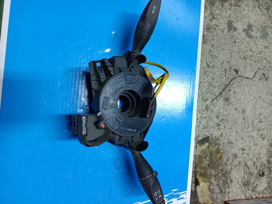 Maneta dreapta acționare ștergător Ford Mondeo mk3 2003