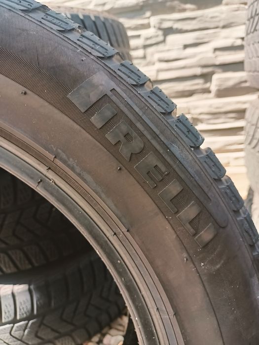 Anvelope 225/55 R17 M+S PIRELLI