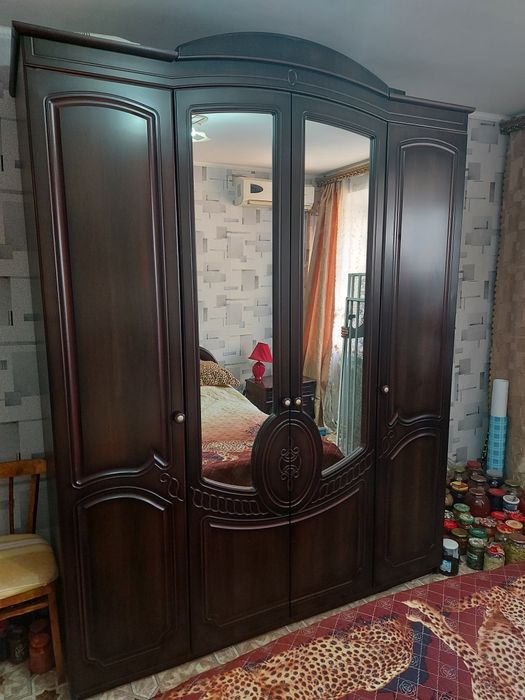 Спальный гарнитур