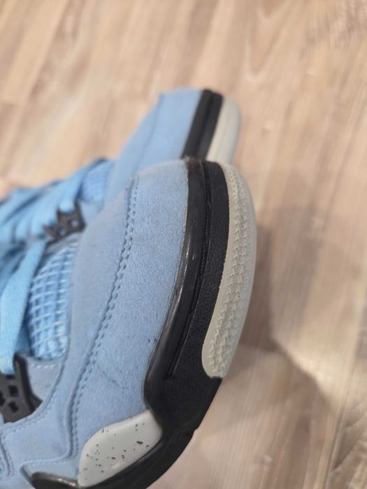 Маратонки unisex- 37 номер Jordan4
