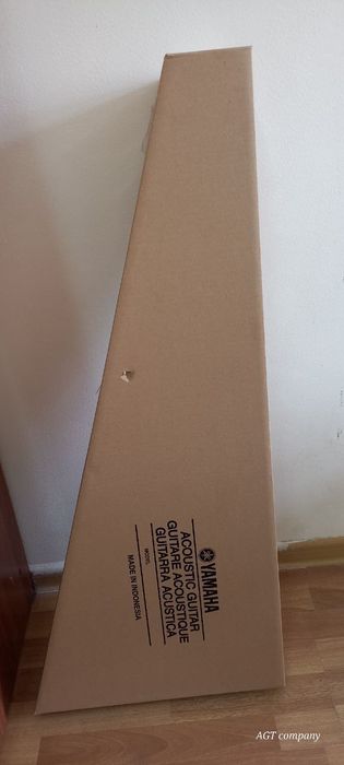 Продаю гитару YAMAXA, почти новая