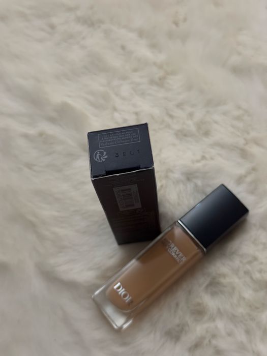 Dior Forever Skin Correct