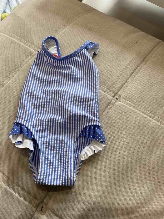 Бански Obaibi/Okaidi момиче