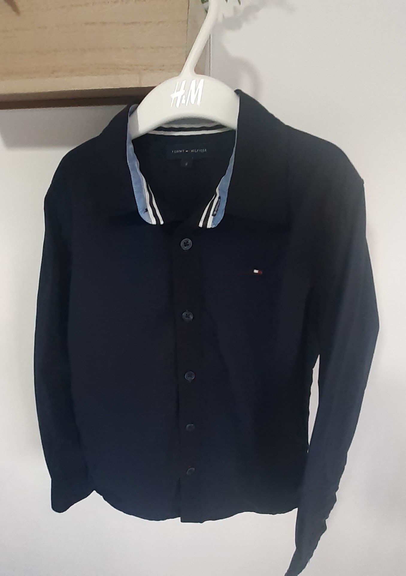 Cămașă copii Tommy Hilfiger originală marimea  8ani impecabilă.