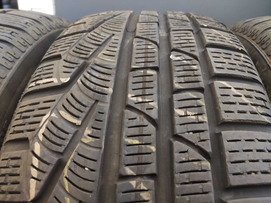 4бр Зимни Гуми 225 50 17 - Pirelli Runfalt