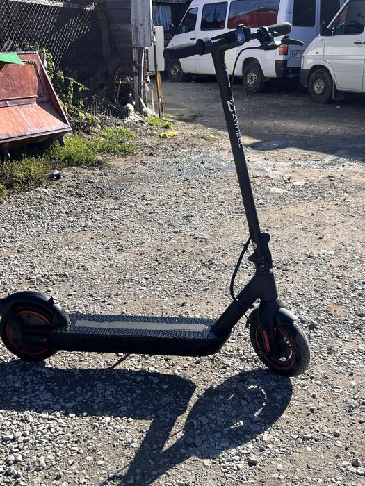 De vanzare trotineta Electrica Zwheel