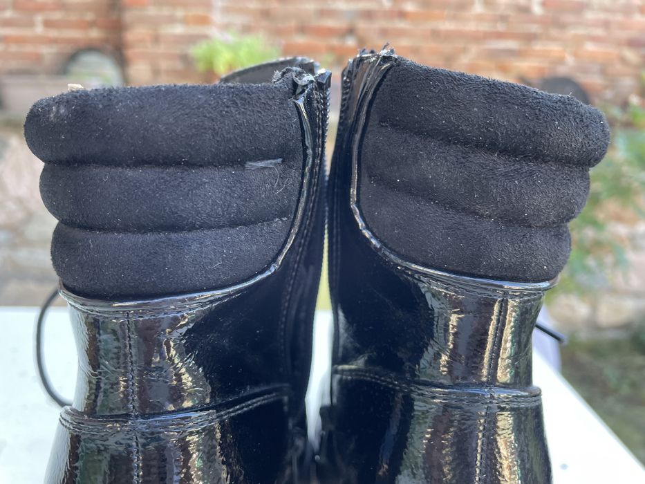 Дамски боти с дебел ток