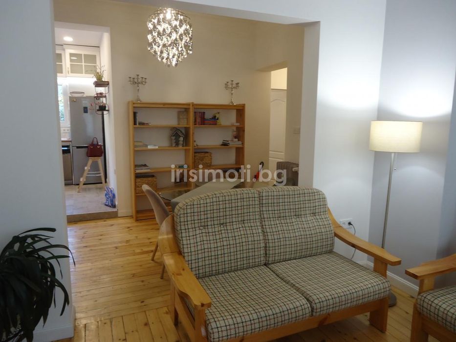 Дава се под наем Тристаен апартамент в София, Център - 62 кв.м за 1230 € - Снимка #11