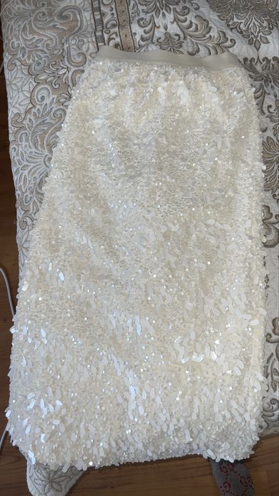 Юбка, цвет брызги шампанского, размер 44-М, длина миди, с паетками