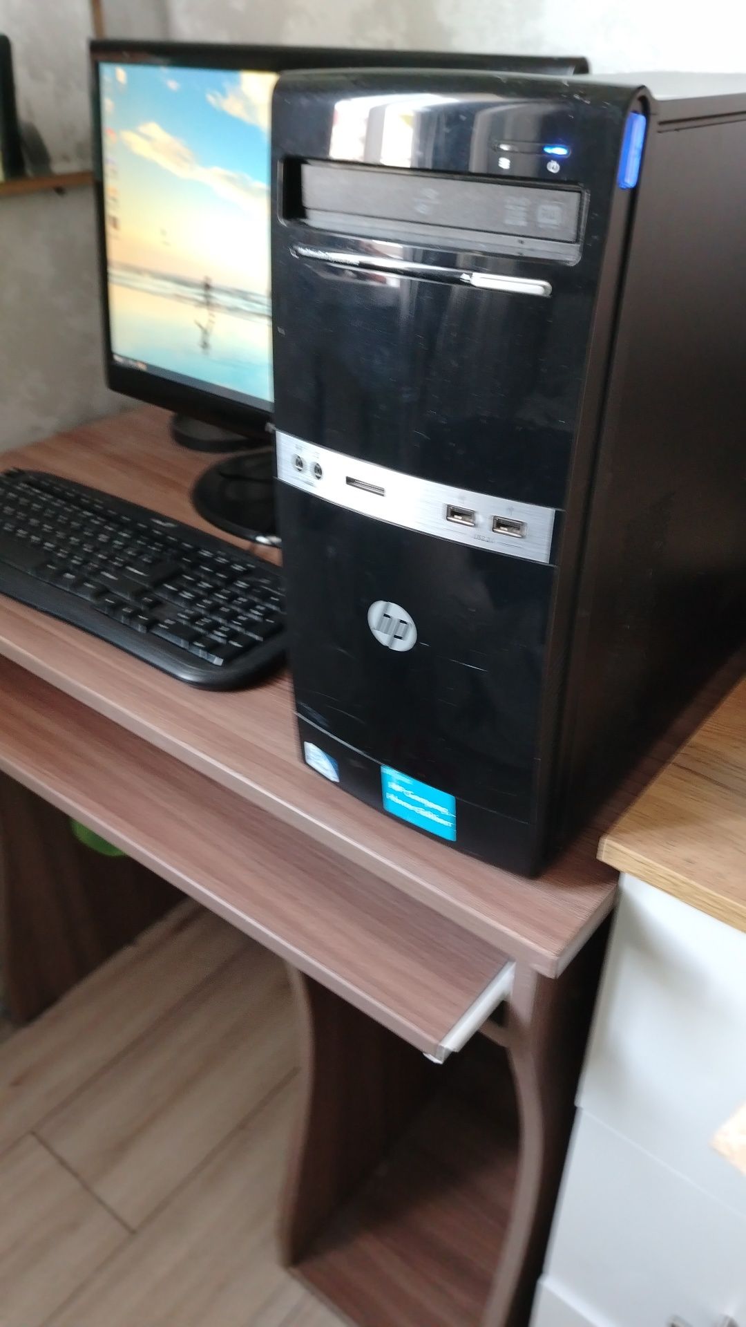 Продам  компьтер в комплекте