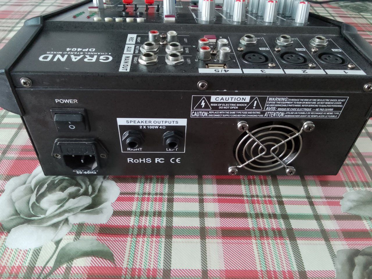 Микшерный пульт  GRAND DP 404 4 Channel stereo moxer