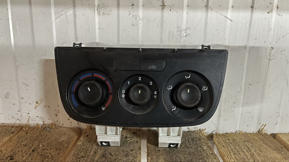 Панел климатик Fiat Doblo 2010-2015