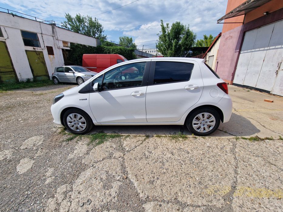 Vand Toyota Yaris hybrid