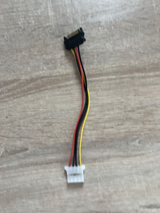 Райзъри/ захранващ кабел