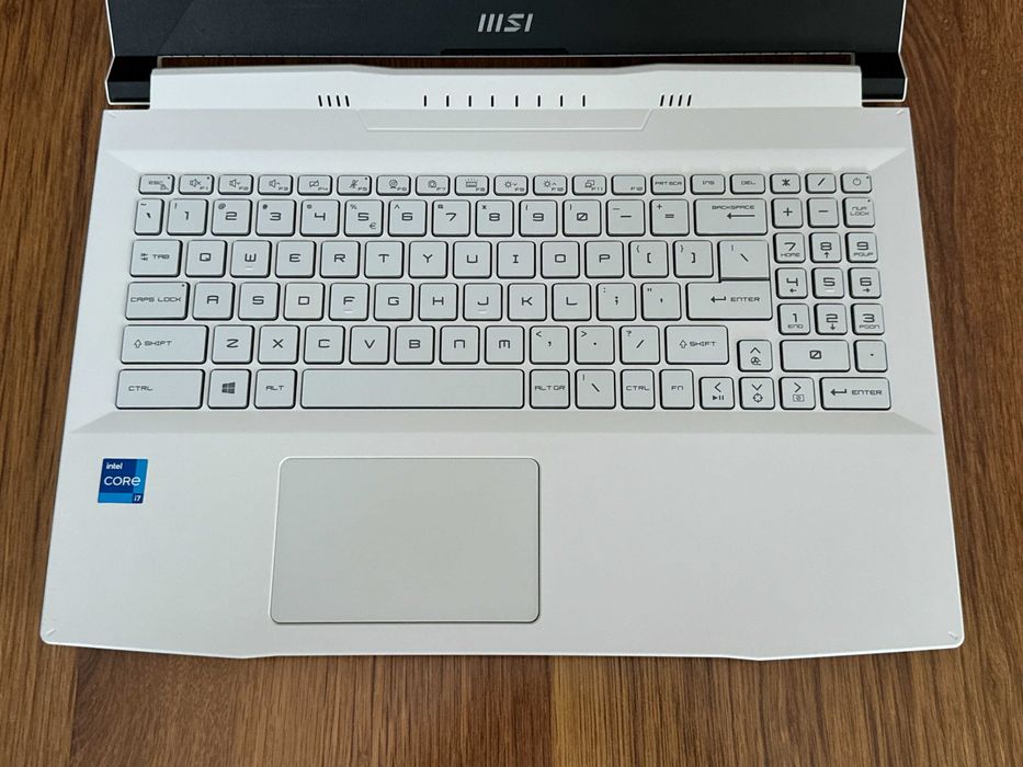 15.6' 144Hz Core i7-11800H MSI Katana 16GB DDR4/512GB NVMe/Подсветка