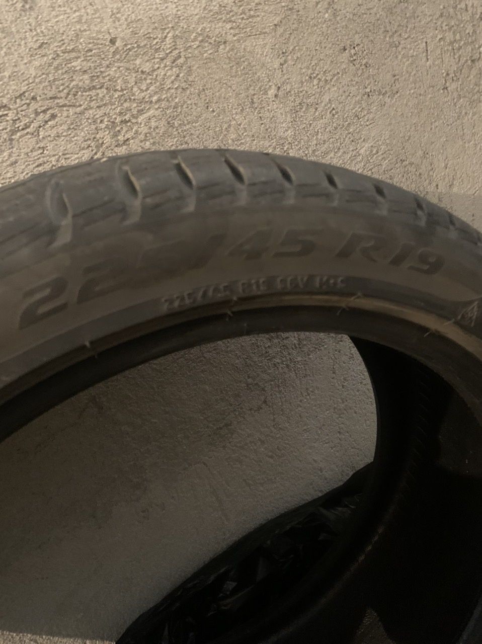 Гума Pireli 225/45 R19
