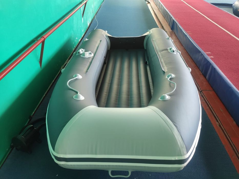 Продам новую лодку