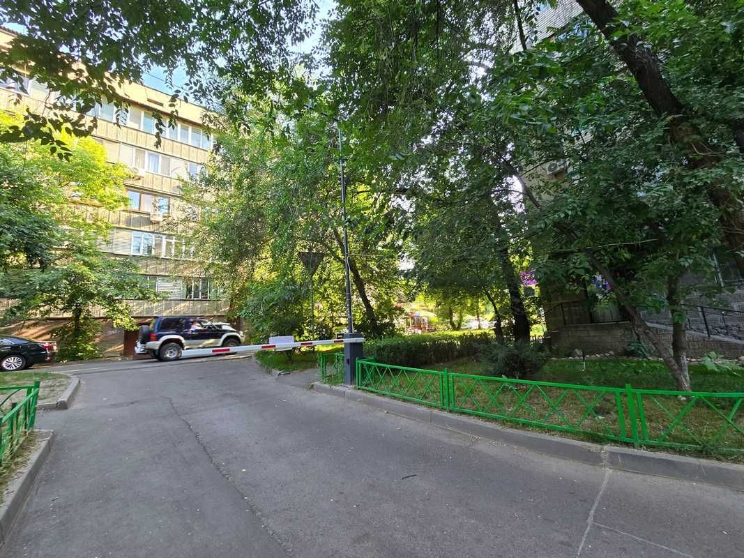 Продам 1-комнатную квартиру Розыбакиева-Курмангазы 92