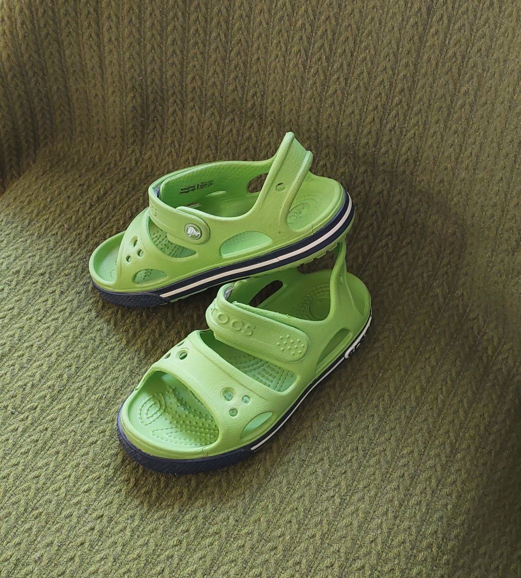 Crocs. Модель сандалии. Разм. 12. Длина по "стельке" 18,5 см.