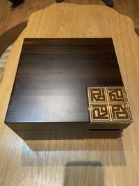 Cutie din lemn ceas Roger Dubuis