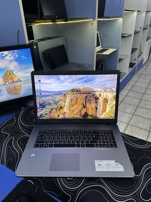 Asus Core i5-7200U ОЗУ-8ГБ ССД-512ГБ в отличном состоянии емкость 52%