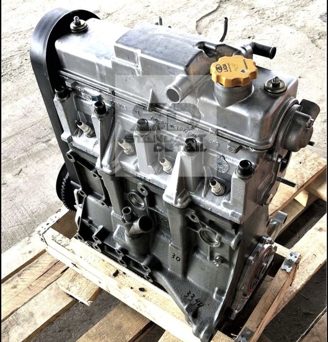 Продам двигатель 2110 8 клапанный Новый