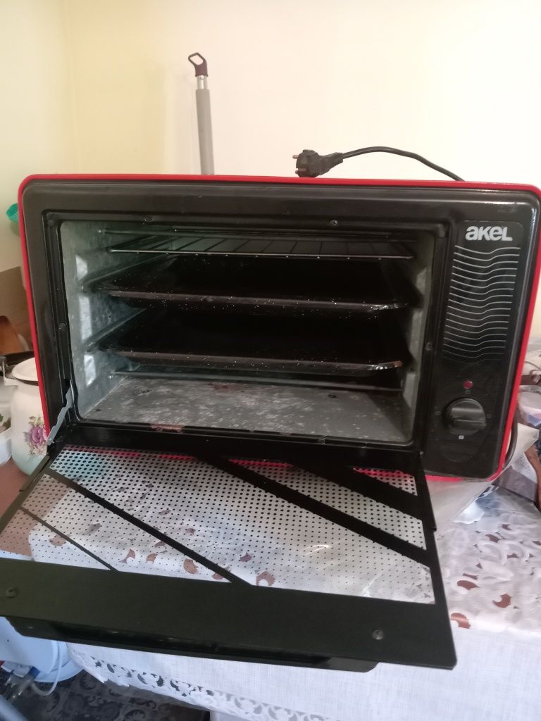 Продам микроволнову.  Состояние хороший,.