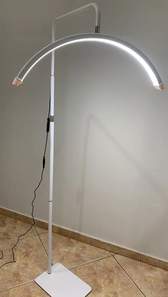 Lampa Led semiluna gene manichiura salon 36w