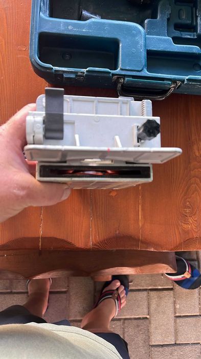 Bosch Professional GFF 22 A