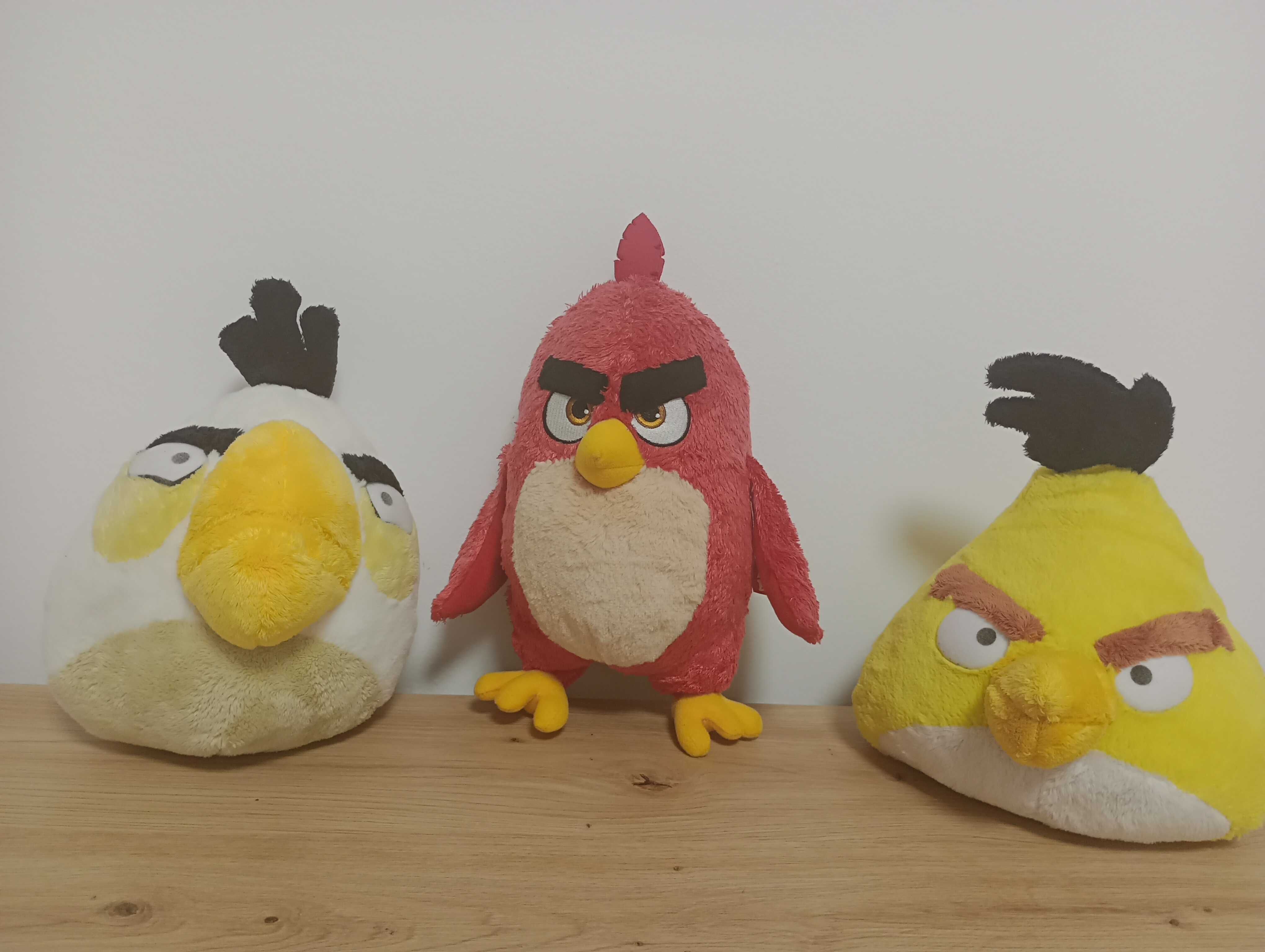 Vand lot cu 2 jucarii Angry Birds