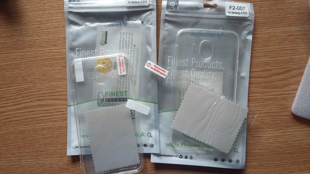 samsung j4... Huse silicon +folii pt ecran...  2 bucat