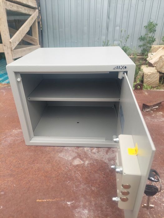 Сейф сатылады. Состояние жаксы