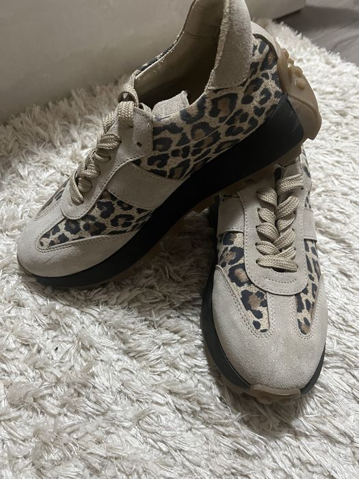 Дамски маратонки естествена кожа