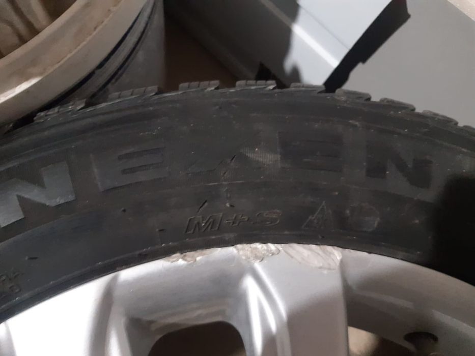 зимние шины с дисками 2 шт