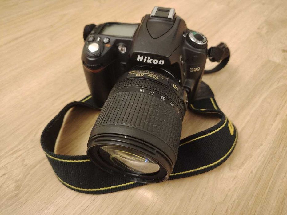 Продам nikon d90 в отличном состоянии