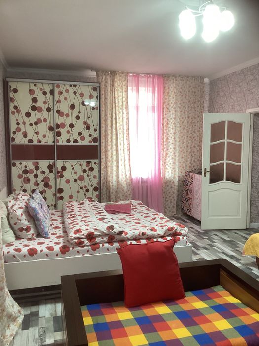 Сдам посуточно 1 ком квартиру Абая Масанчи 15900 тг