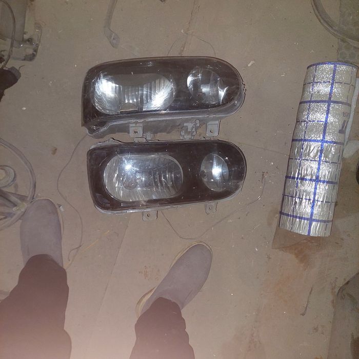 Damas o'rta eshiklar sotiladi