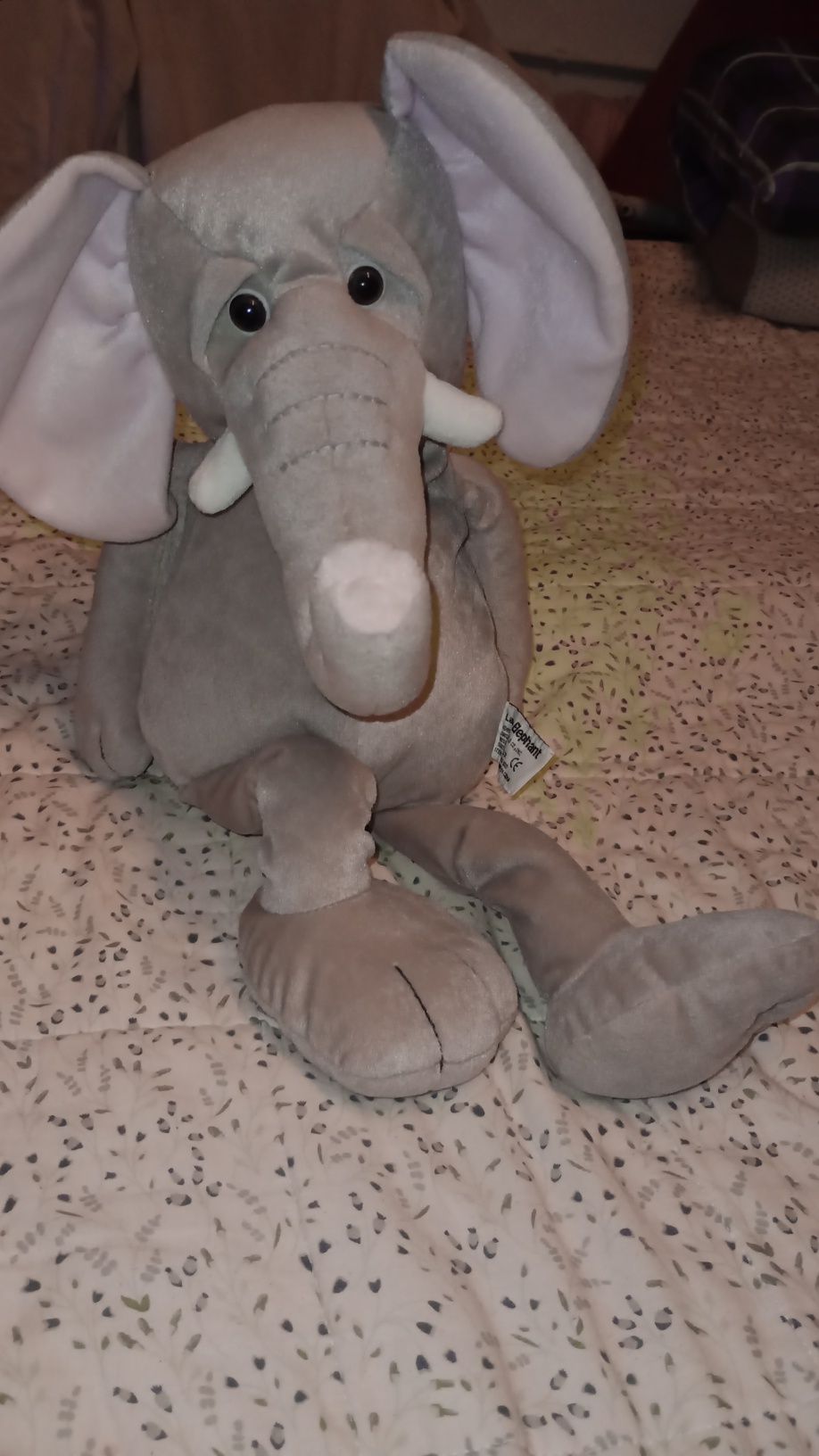 Jucărie plus elefant