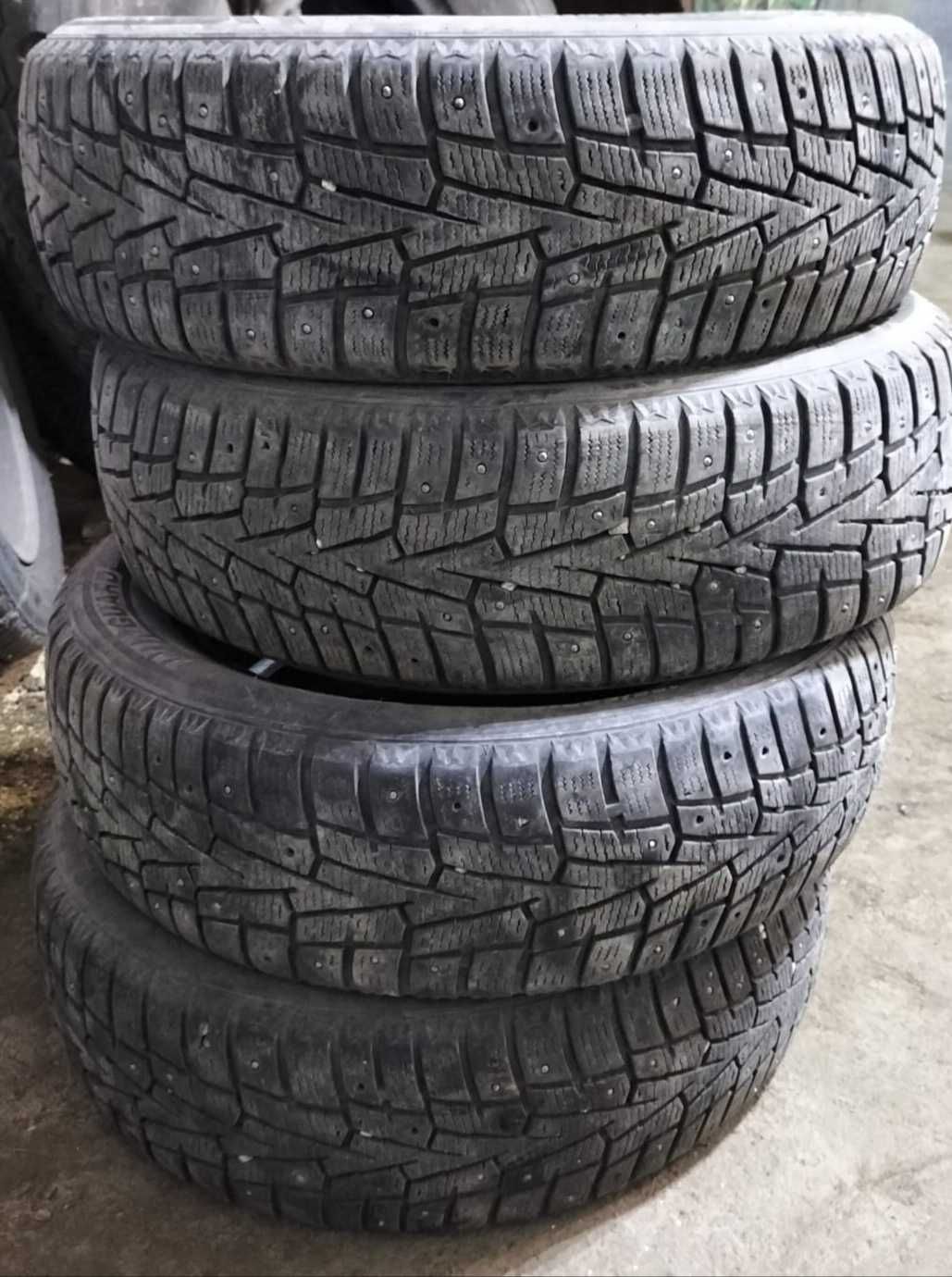 Автошины зимние, шипованные.