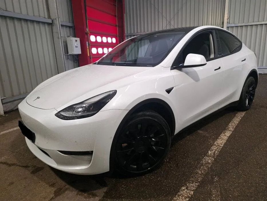 Tesla Model Y Leasing-Dual Motor-514 Cp
