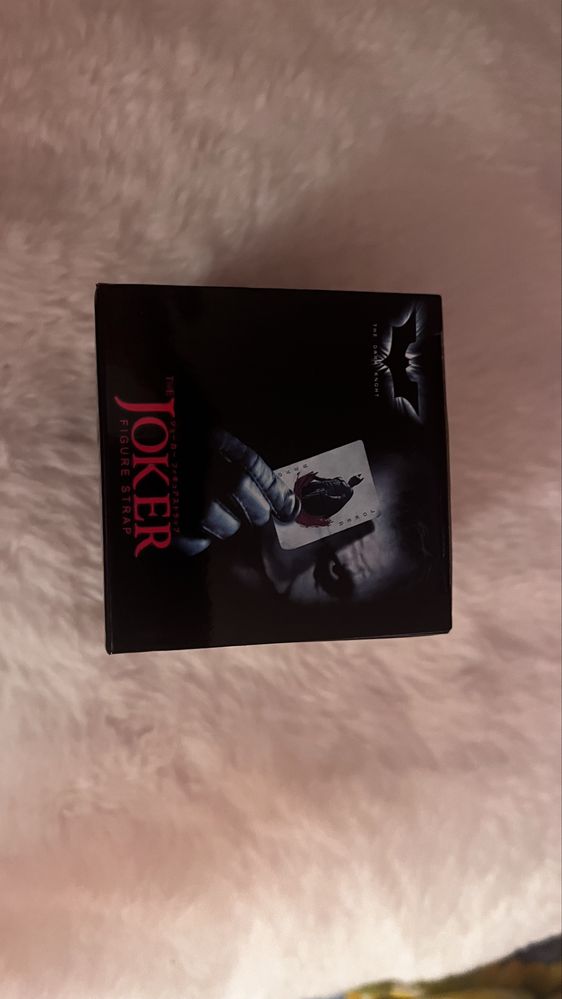 Фигурка Joker.