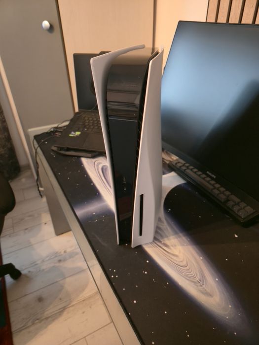 PlayStation 5 Standard Edition